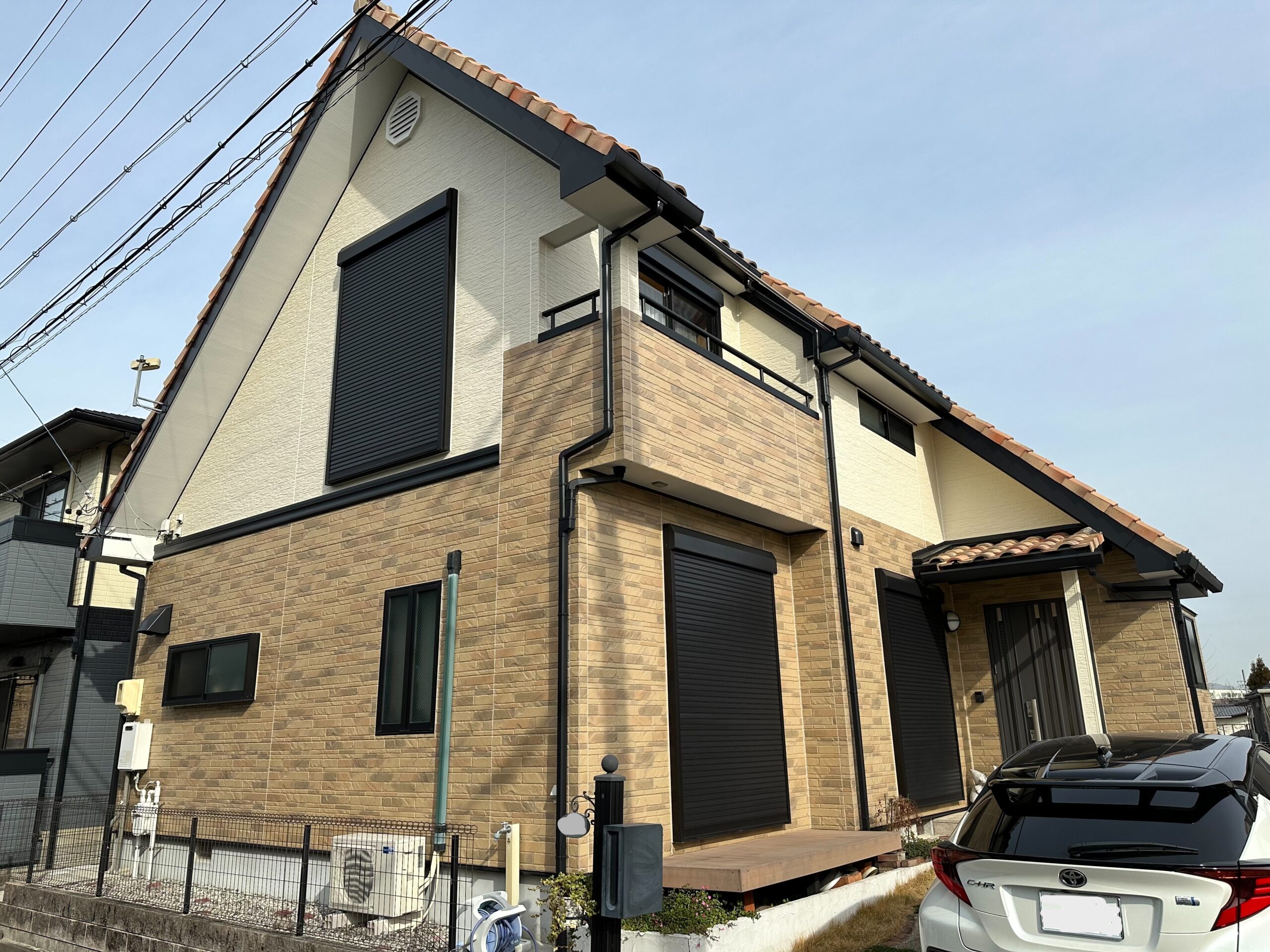 岡崎市　外壁塗装　屋根塗装　ツートン　施工事例