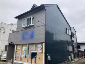 東郷町で外壁屋根塗装・コーキング工事！　スタイリッシュな外観に！おしゃれな理容室☆