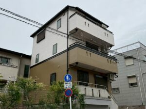 名古屋市で外壁屋根塗装・コーキング・防水工事！　ナチュラルな和モダンテイストの色味でイメチェン、屋根もポイント！