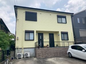 豊明市で外壁屋根塗装・コーキング工事！　温かなクリームイエロー！