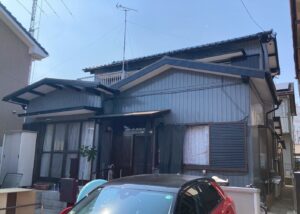 刈谷市で外壁屋根塗装・コーキング・板金工事！　アンティークなお色の組み合わせ☆