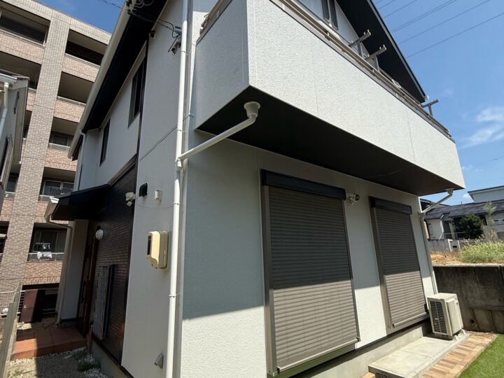 【ラーテル】名古屋市で外壁屋根塗装・コーキング工事! モノトーン調のモダンな仕上がりに!