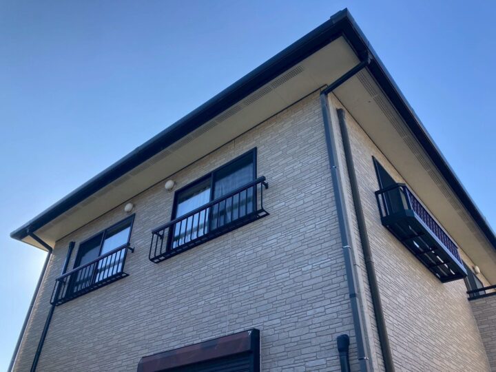 【スーパーセランフレックス】岡崎市|明るいベージュから落ち着きのあるブラウンへ施工前|刈谷市・豊明市の外壁塗装 愛知建装